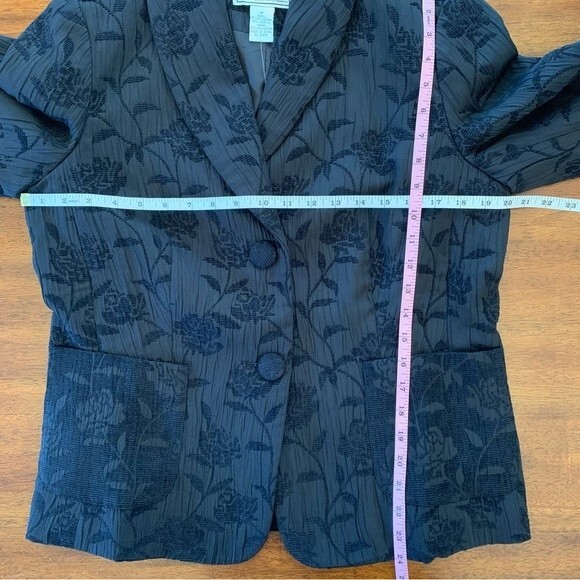 NWT QVC Simonton Says Black Embossed Floral Blazer Medium - Picture 10 of 13